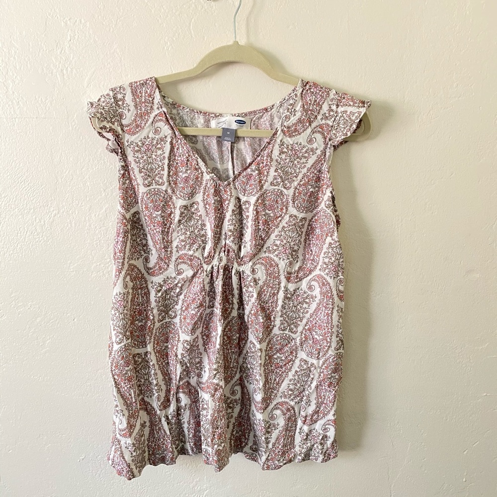 🛍 BNWOT Maternity Old Navy Pregnancy Top